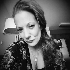 Meet your Posher, Carrie